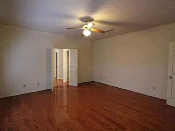 3rd image of 4411 Westray Dr