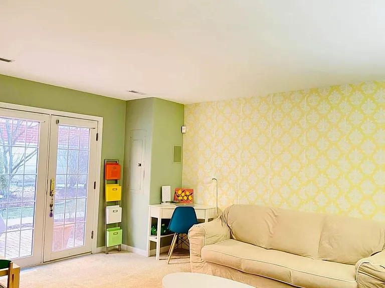 192 N Addison Ave — Photo 16