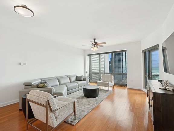 3rd image of 130 N Garland Ct APT 2307
