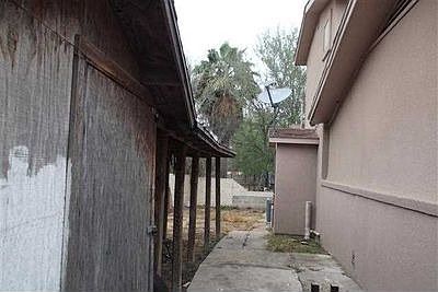 3rd image of 424 E Del Mar Blvd