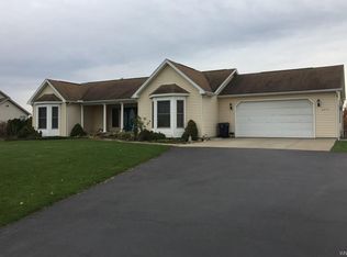 3970 Upper Mountain Rd, Sanborn, NY 14132