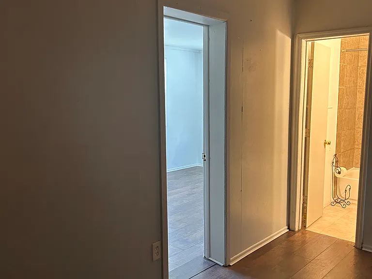9926 Ridge Blvd — Photo 5