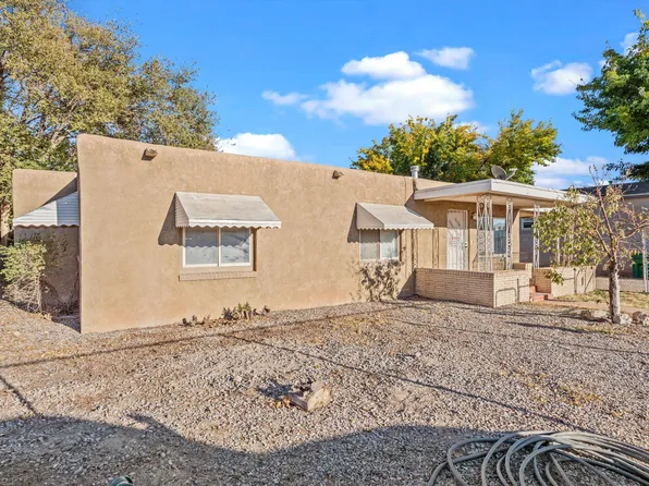 2426 De Vita Rd SW, Albuquerque, NM 87105