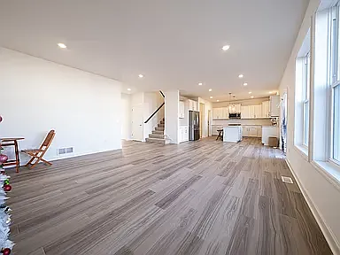 11288 Kingsview Ln N — Photo 8