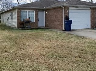 1204 E Jewell St APT A, Siloam Springs, AR 72761