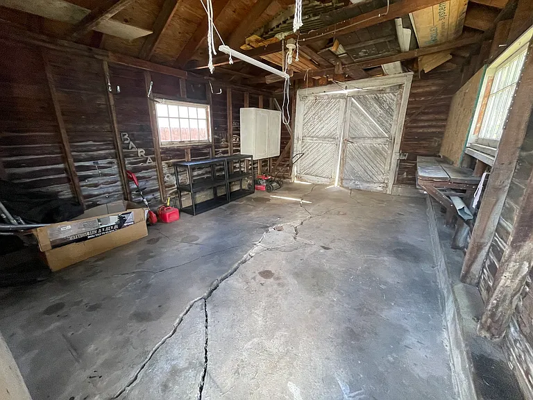 Shed