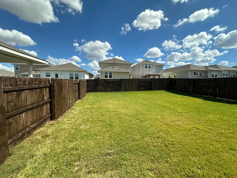 11621 Murano Dr — Photo 21