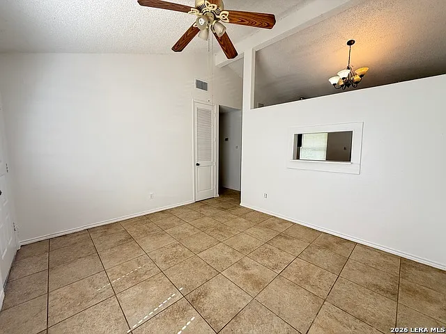 10807 Gaylord Dr — Photo 2