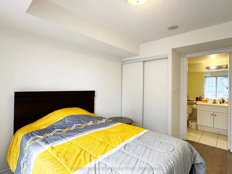 19 Barberry Pl #416 — Photo 14