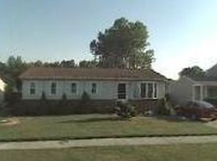 29132 Burning Tree Ln, Romulus, MI 48174