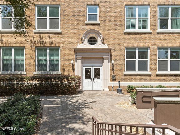 2nd image of 2525 COLLEGE Street #2104