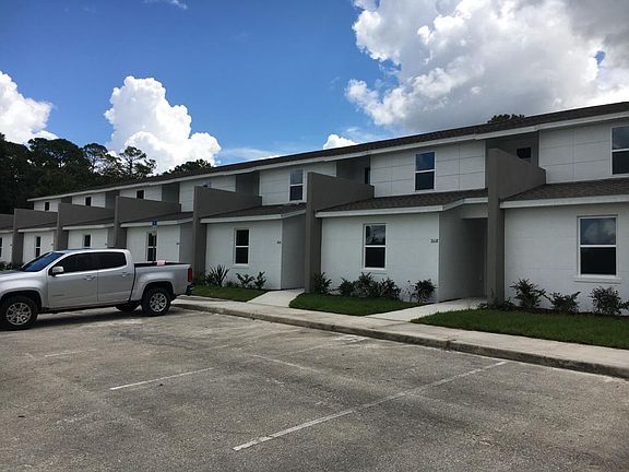 3rd image of 2608 Old Kent Cir