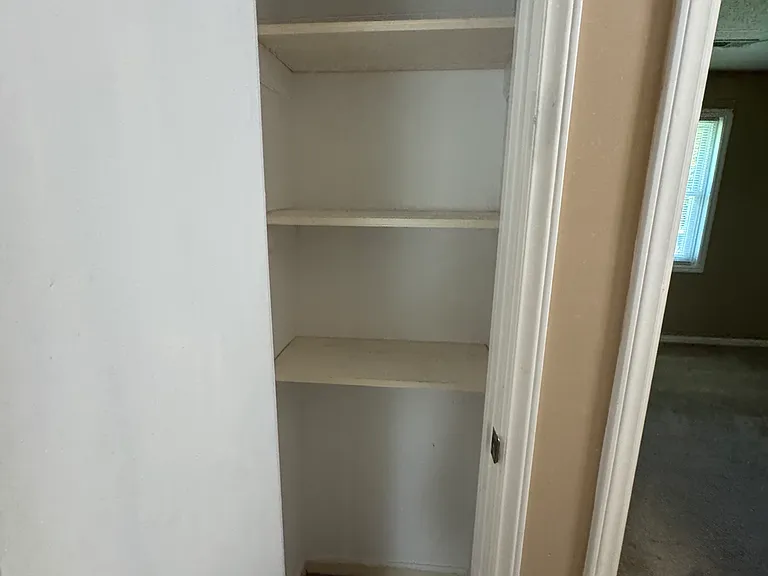 108 Laurel Ct — Photo 11