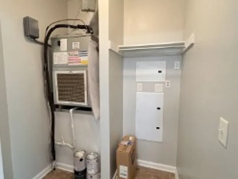 5300 Warminster Dr #205 — Photo 10