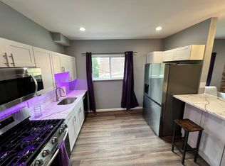 3932 Vinceton St APT 4, Pittsburgh, PA