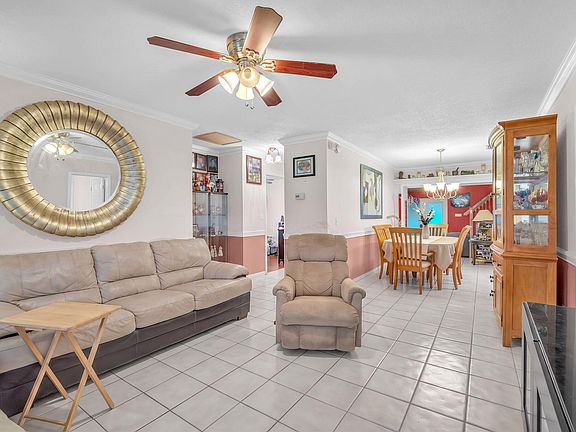 4th image of 13930 SW 36th Court