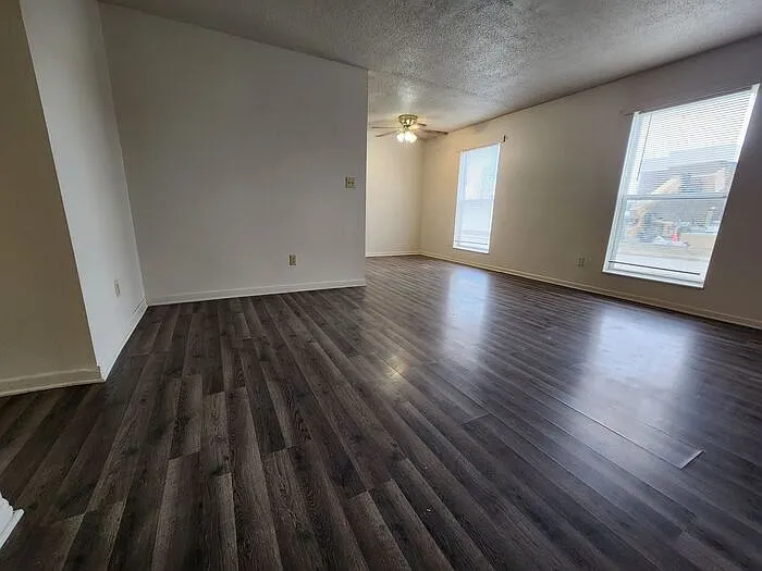 1 bed, 1.0 bath, 780 sqft, $685 — Photo 2