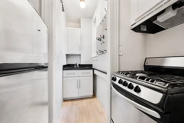 Rented by Jonathan Wachtel, LREB | media 15