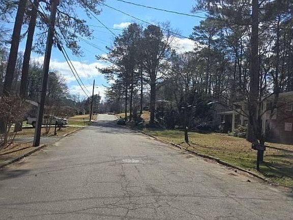 5th image of 2676 Sherlock Dr