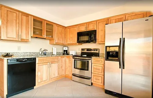 22 Oceanside Pl Photo 1
