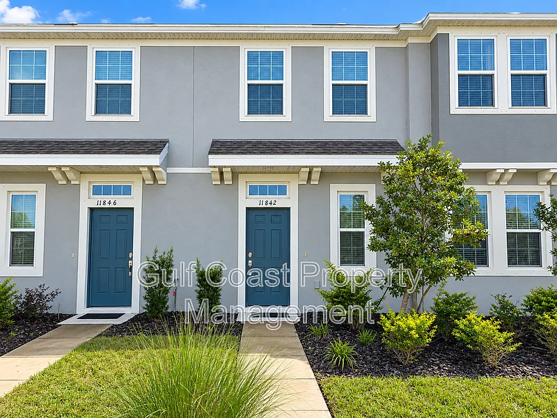 2 bed, 2.5 bath, 1128 sqft, $1,750 — Photo 1
