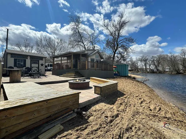 134 River Dr, Tolley, ND 58787