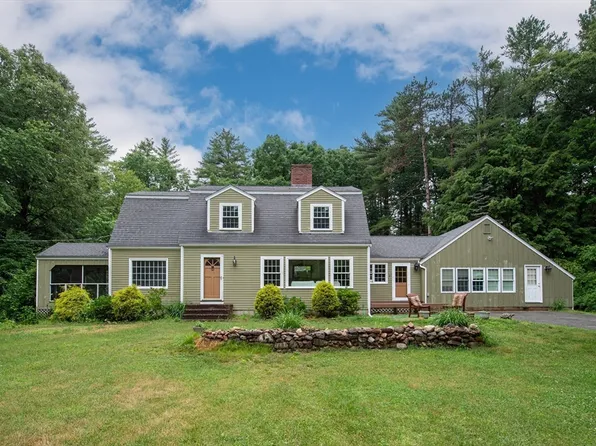2 Pinehurst Dr, Boxford, MA 01921