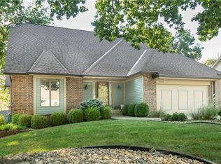 8626 Dice Ln, Lenexa, KS 66215
