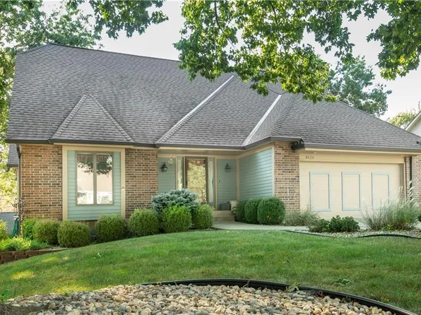 8626 Dice Ln, Lenexa, KS 66215