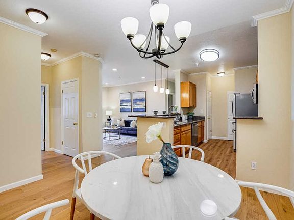 4th image of 250 Santa Fe Ter APT 226