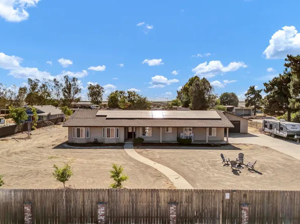 5916 W Caldwell Avenue, Visalia, CA 93277