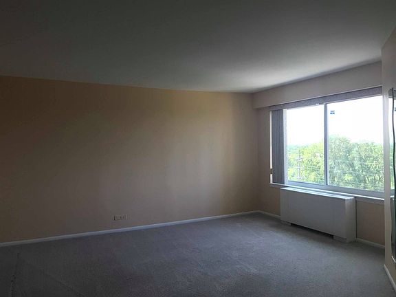 4th image of 6833 N Kedzie Ave APT 709