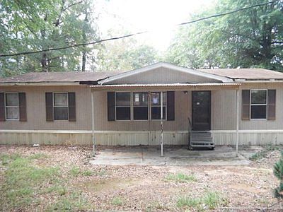 2nd image of 410 Summer Hill Rd