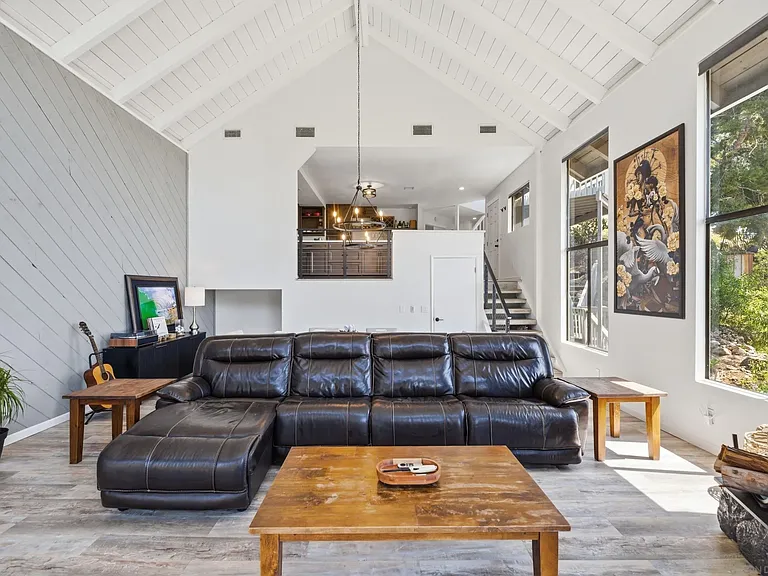 1539 San Miguel Ave — Photo 8