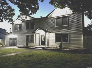 940 11th St, West Babylon, NY 11704