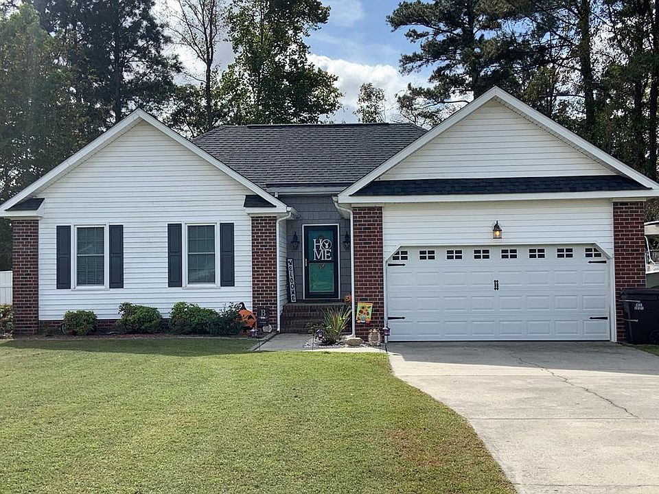 1st image of 208 Sable Dr