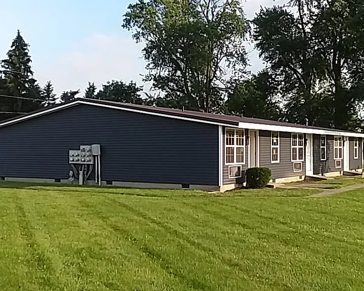 910 Northernview St — Photo 10