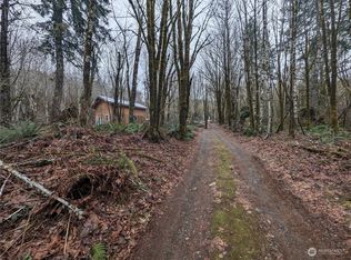 301 W Artesian Dr, Shelton, WA 98584