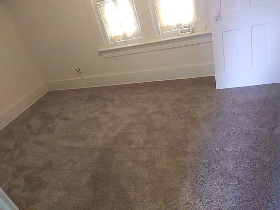 2nd image of 717 Fern St