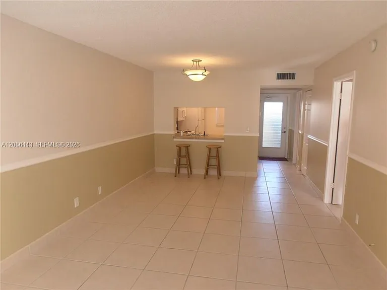9420 Poinciana Pl #407 — Photo 4