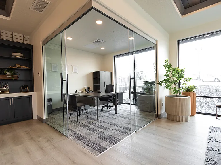Leasing Office