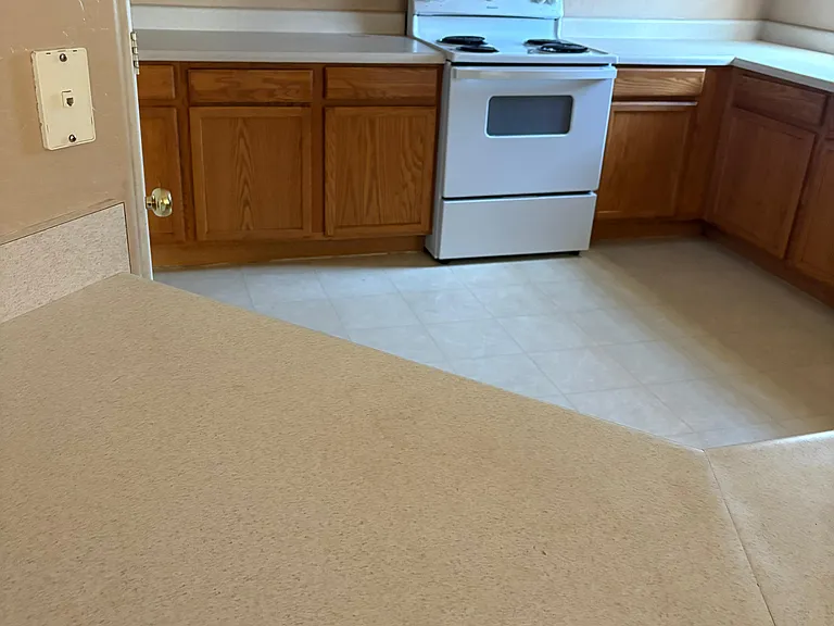 40477 W Helen Ct — Photo 8