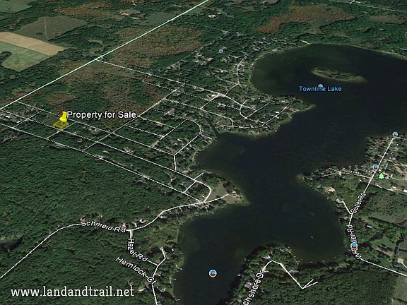 4th image of Birch Dr