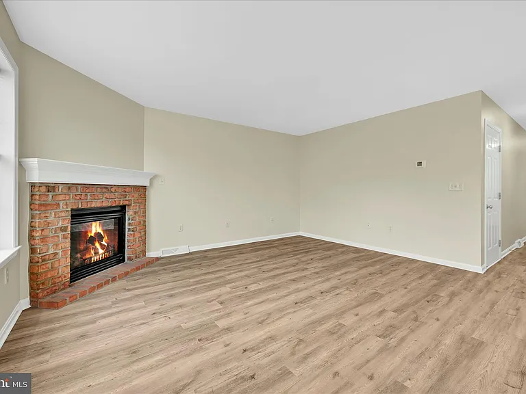 640 Courthouse Cir — Photo 6