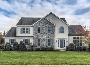 878 Stonebridge Dr, Lancaster, PA