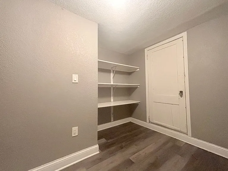 1444 N Humboldt Ave — Photo 5