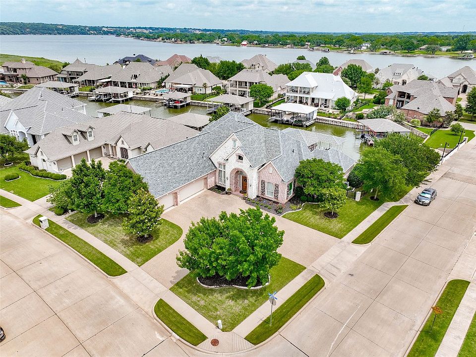 1st image of 2700 Waters Edge Dr