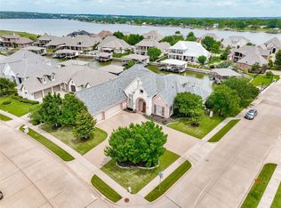 2700 Waters Edge Dr, Granbury, TX 76048