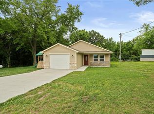 12278 Wheatley Rd, Odessa, MO 64076