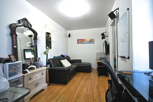 Rented by KYLM, LLC | media 10